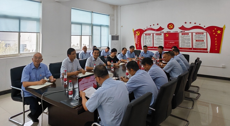 荆新保出席林海股份福马高新党支部学习研讨会20250919照片2_副本8.jpg